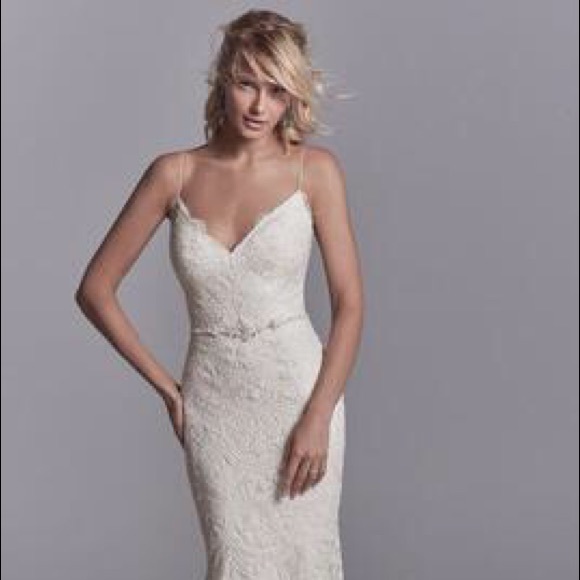 Maggie Sottero Maxwell Wedding Dress - Picture 3 of 5